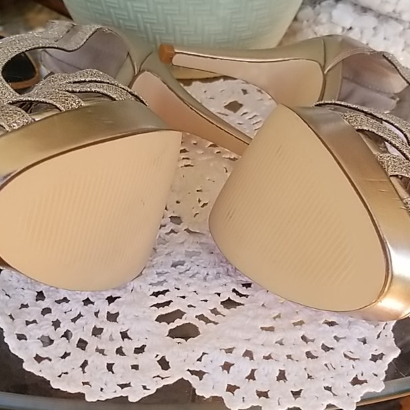 COPY - Alfani Gold flash glitter heels NWOT - Picture 7 of 10